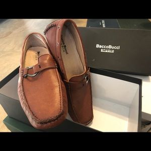 Men’s BaccoBucci Studio Size 11M Tan Loafers